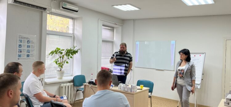 Підвищення рівня обізнаності представників правоохоронних органів стосовно ВІЛ/СНДу та ЗПТ